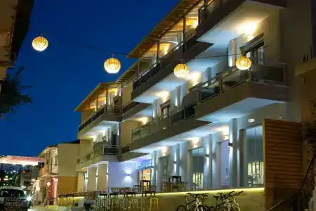 Grand TheoNi Boutique & Spa