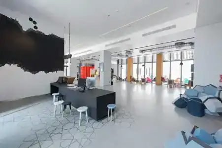 Hampton by Hilton Dubai Al Seef - 55