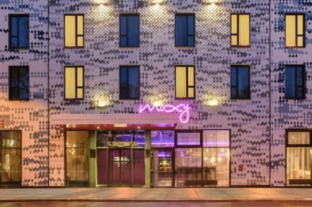 Moxy Dresden Neustadt - 13