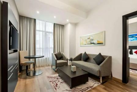 Ramada by Wyndham Dubai Barsha Heights - 12