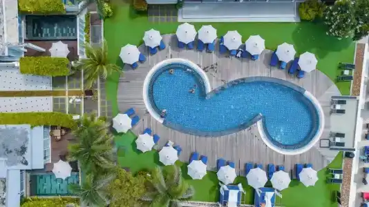 KC Beach Club & Pool Villas - 2