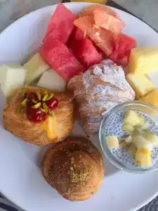 Dubai Marine Beach Resort & Spa - 76