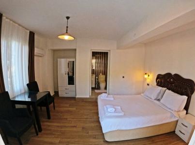 Atillas Getaway - 90