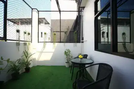 Tuk Tuk Hostel - 5