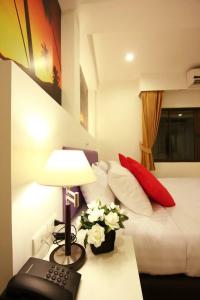 Armoni Patong Beach - 48