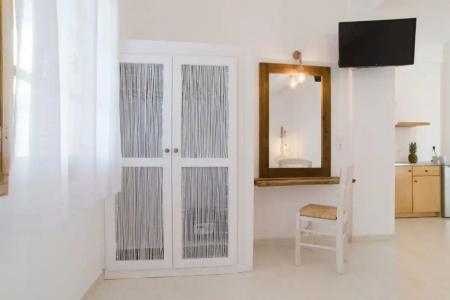 Santorini Crystal Blue Boutique - 91