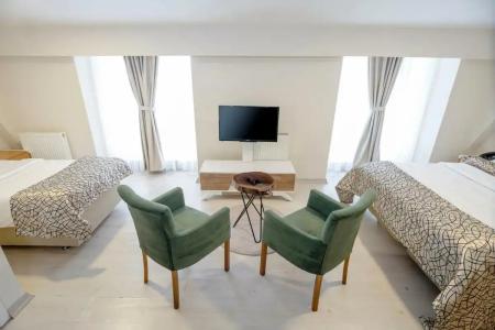 The Corner Inns By Suit - 42