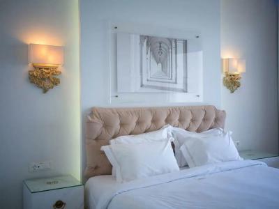 Royal Marmin Bay Boutique & Art - 10