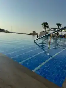 Grand Cosmopolitan - 41