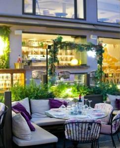 Legacy Gastro Suites - 90