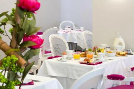 Best Western Premier Le Patio des Artistes Wellness Jacuzzi - 43