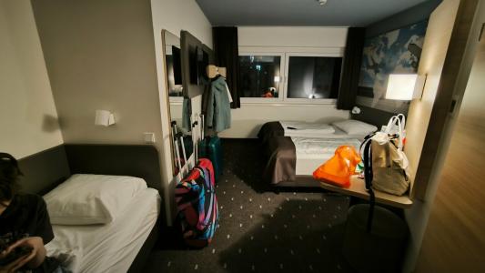 B&B Berlin-Airport - 37