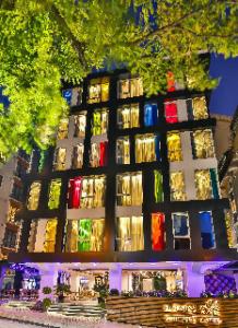 Business Life Boutique & Spa - 9