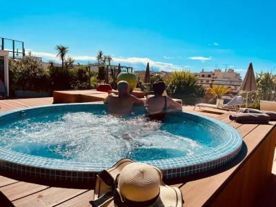 Best Western Premier Le Patio des Artistes Wellness Jacuzzi - 42