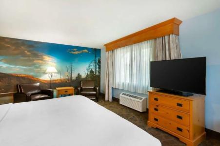 Best Western Plus GranTree Inn - 28