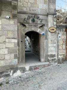 Traveller's Cave - 74