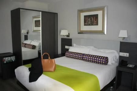 Mercure Madrid Centro - 48