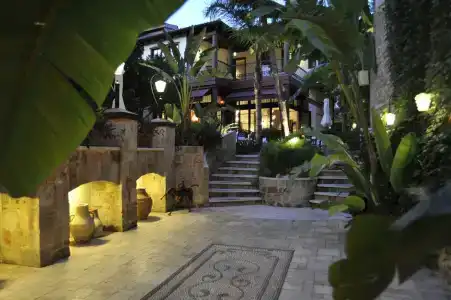 Tuvana - 11