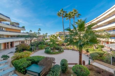 Holiday Inn Nice - Port St Laurent, an IHG - 53