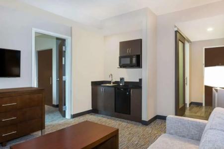 Wingate by Wyndham Miami Airport - 12