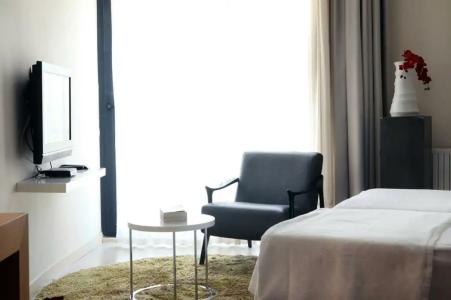 Med-Inn Boutique - 75