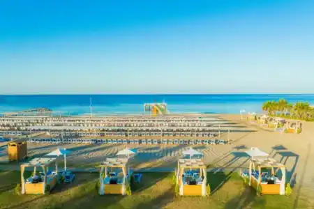 Euphoria Palm Beach Resort - 26