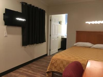 Lincoln Park Motel - 72