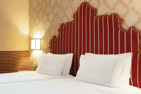 Palacio de Santa Paula, Autograph Collection - 4