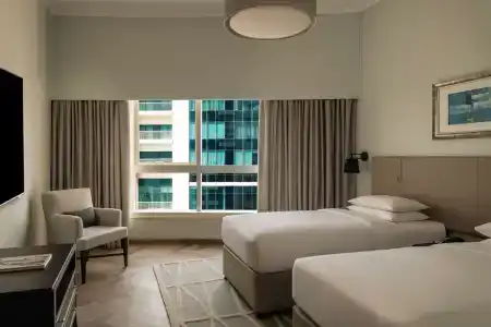 Dubai Marriott Harbour And Suites - 61