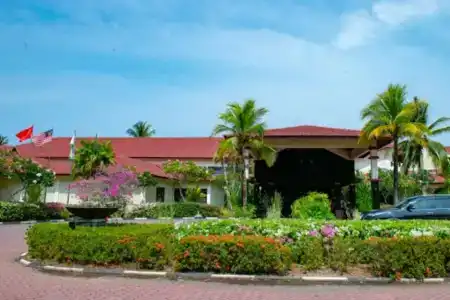 Holiday Villa Beach Resort & Spa Langkawi - 12