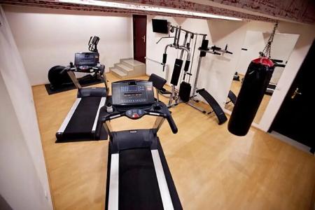 Queen's Astoria Design - 36