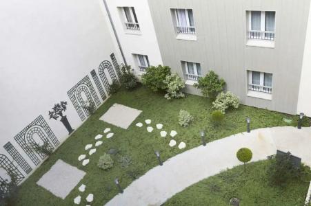 Kyriad Paris 18 - Porte de Clignancourt - Montmartre - 75