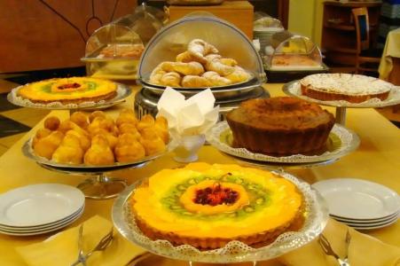 Ramada by Wyndham Naples - 36