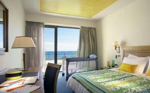 Alexander Beach & Spa - 9