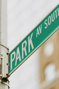 Mondrian Park Avenue - 52