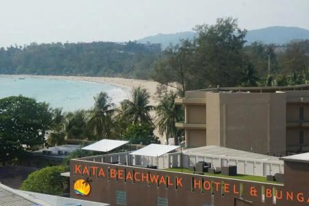 Kata Beachwalk and Bungalows - 7
