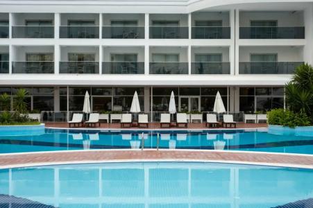 Laguna Beach Alya Resort & Spa - 13