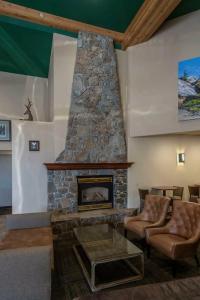 Truckee Donner Lodge - 89