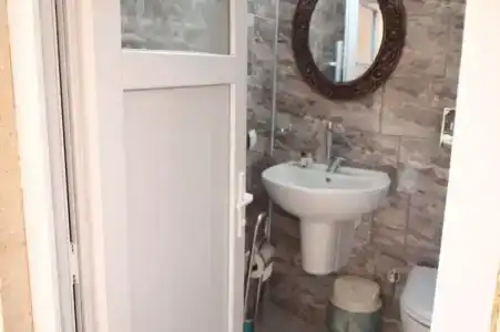 Emre's Stone House - 84