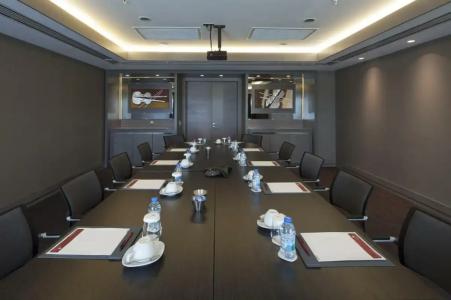 Ramada & Suites by Wyndham Izmir Kemalpasa - 29