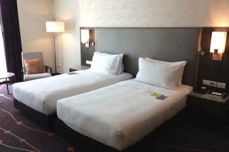 Radisson Suites Bangkok Sukhumvit - SHA Extra Plus - 36