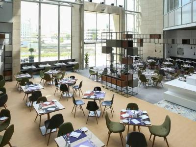 Ibis Styles Dubai Jumeira - 44