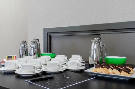 Rafaelhoteles Piramides - 31