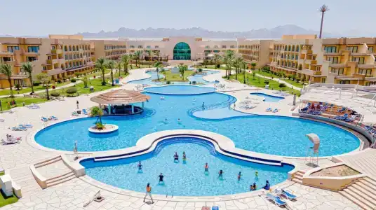 Movenpick Waterpark Resort & Spa Soma Bay - 11
