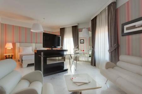 Grand Palace Rome - 27