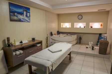 Cosmopolitan & Wellness - 67