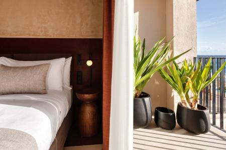 Domes of Corfu, Autograph Collection - 48