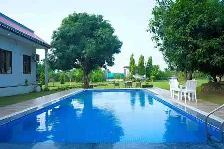Rosewood Bangkok - 1