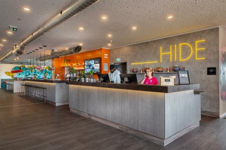 the niu Hide - 84
