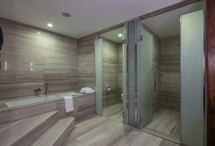 DoubleTree by Hilton Istanbul Topkapi - 13